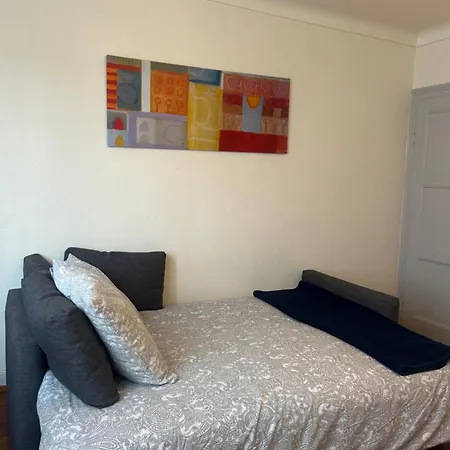 Havre De Paix Superbe 70m2 Au Calme, Proche Du Parlement Europeen