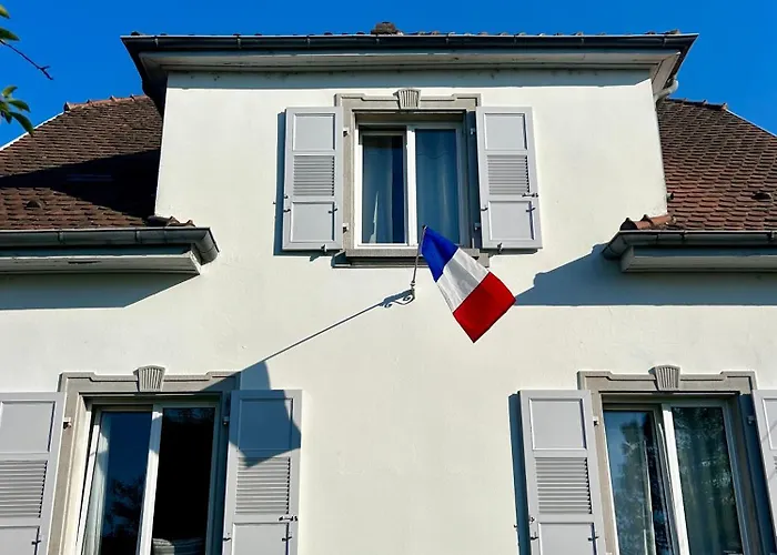 Pensión Havre De Paix Superbe 70m2 Au Calme, Proche Du Parlement Européen 4*